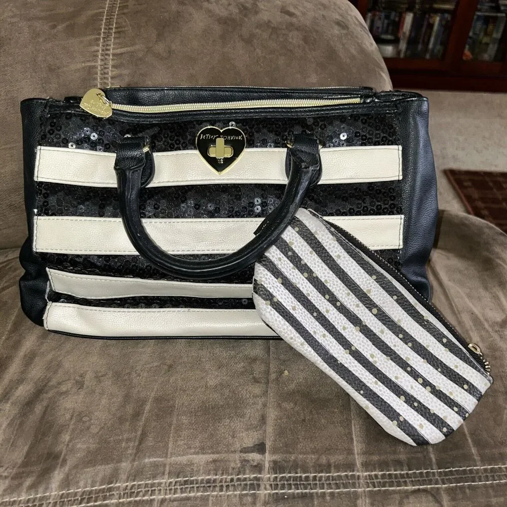 Betsey Johnson Black & White Purse with FREE‎ Makeup Case